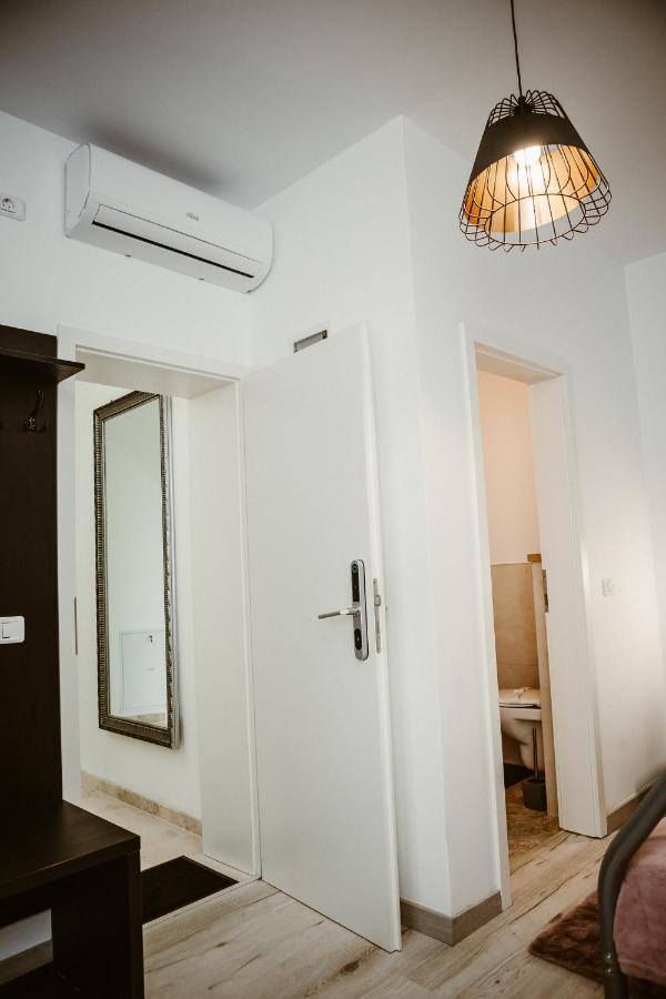 Arini White House Apartment Sibiu Exterior photo