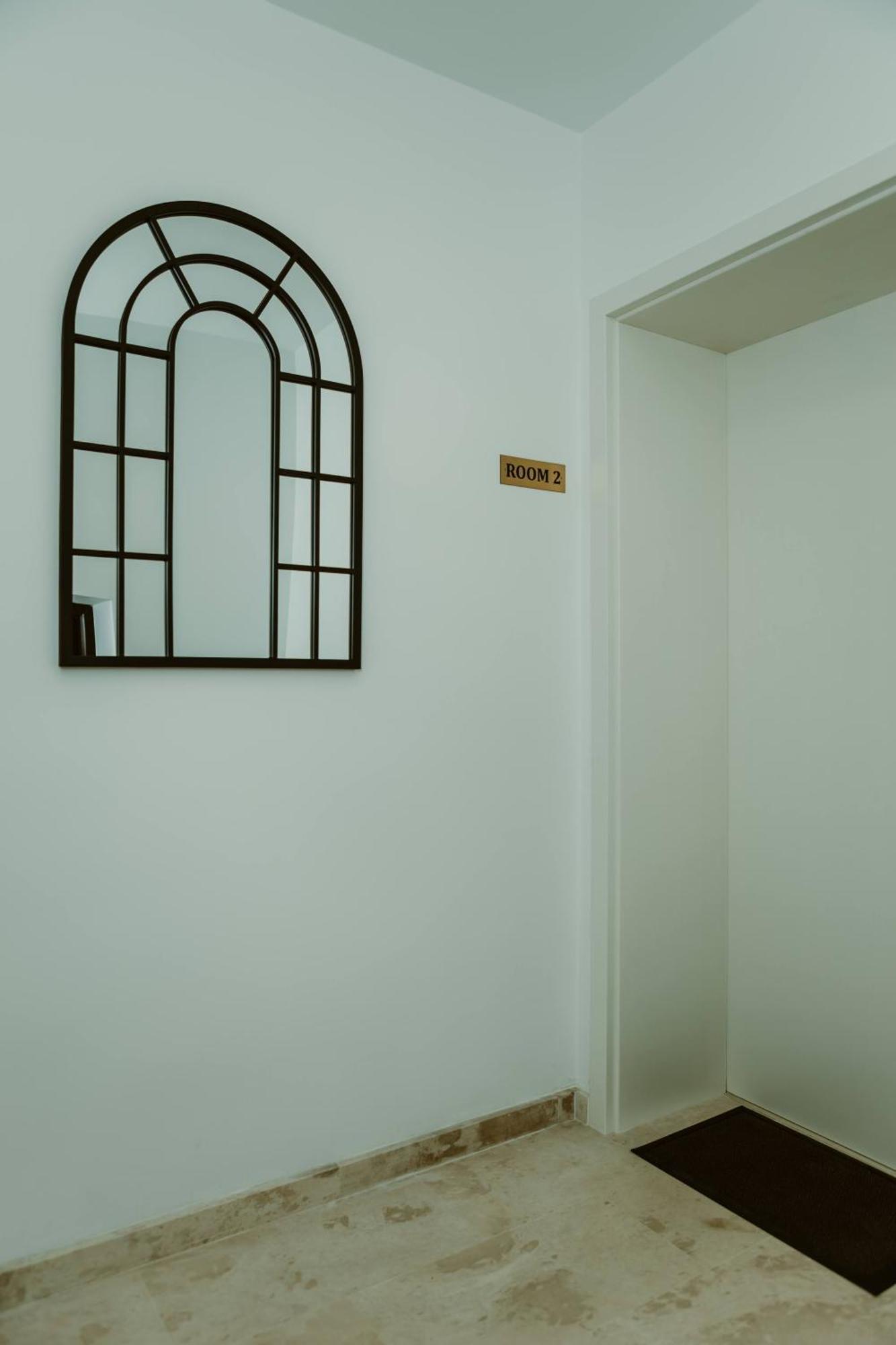 Arini White House Apartment Sibiu Exterior photo